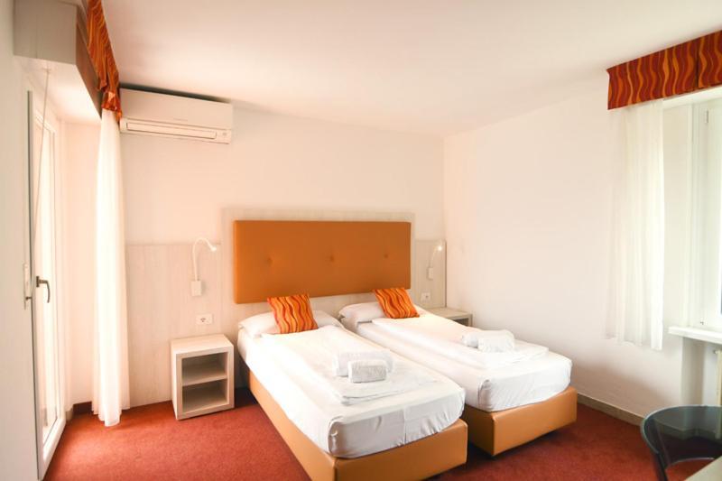 Hotel Da Tino Malcesine Bagian luar foto
